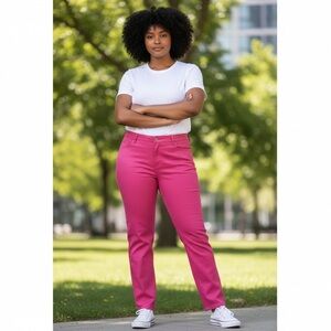 Chic Women's Pink Straight Leg‎ Pants